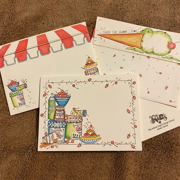 Luxury 15 Ice Cream Party Invitations - Picture 2 of 9